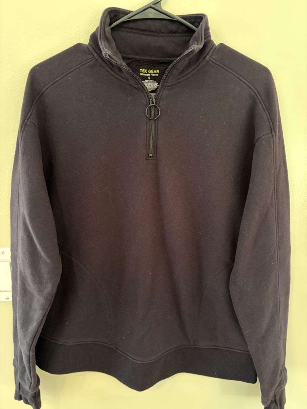 Tex Gear Men's Black Quarter-Zip Pullover Sweater
